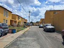 Comprar ¡descubre El Hogar De Tus Sueños En Cabudare! Imagina Vivir En Una Hermosa Casa De 2 Plantas, Situada En Un Urbanismo Tranquilo Y Seguro, Donde La Naturaleza Te Abraza Cada Día. Tu Nuevo Hogar Te Espe