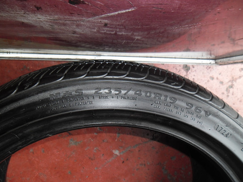 Llanta 235 40 19 Goodyear Eagle Touring 1176 (Usado)