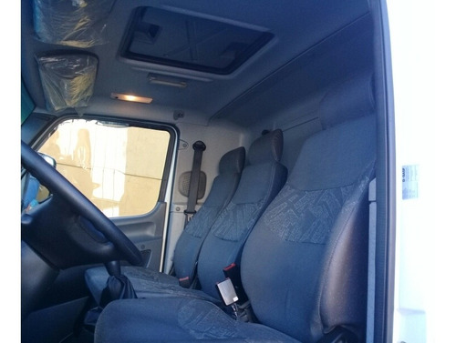 Imagen 8 de 10 de Mercedes Benz Accelo 815