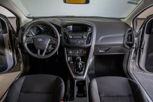 Imagen 3 de 17 de Ford Focus S