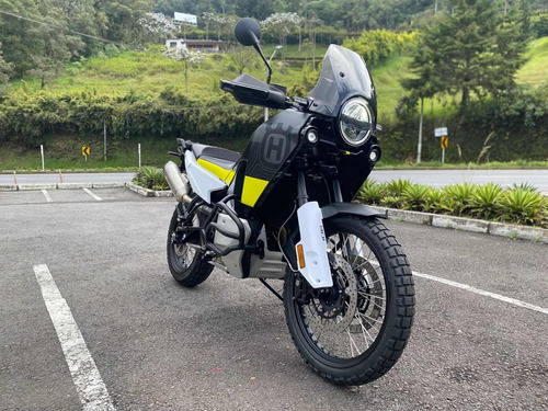 Imagen 3 de 25 de Husqvarna Norden 901