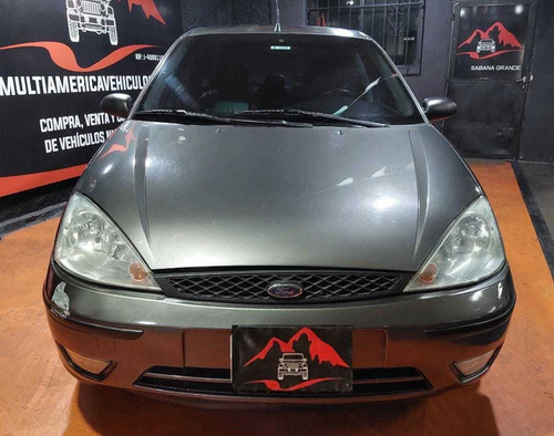 Imagen 2 de 12 de Ford Focus Sedan
