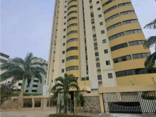 Apartamento En Alquiler Urb Trigaleña Pe-9207744