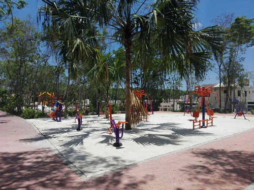Imagen 10 de 21 de Casa De 2 Recamaras En Venta, Real Bilbao!! Playa Del Carmen
