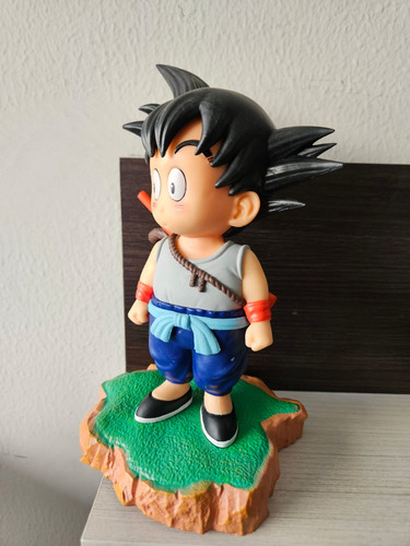 Figura Kid Goku Con Báculo Sagrado, 18 Cm - Dragon Ball