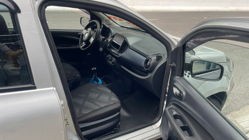 Imagem 6 de 10 de Fiat Uno Evo 1.0 Drive Flex 2018/2018