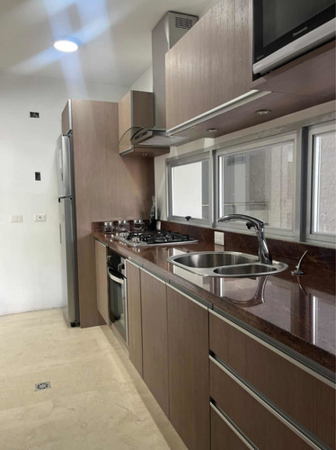 Imagen 18 de 27 de Apartaneto En Alquiler Con Pisicna En San Cristobal Amoblado