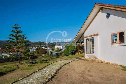 Casa En Venta De 3 Dorm. En Puchuncaví