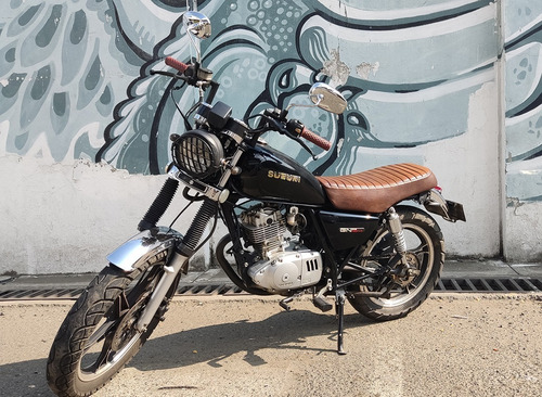 Imagen 3 de 9 de Suzuki Gn 125 Scrambler Cafe Racer Modelo 2018