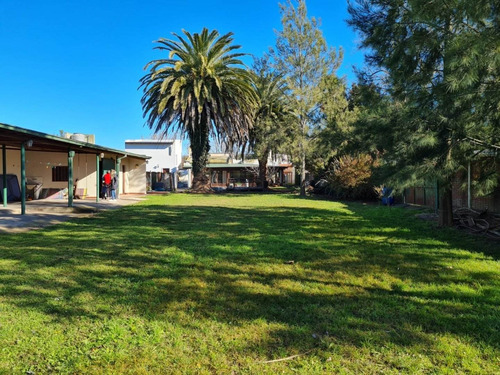 Imagen 5 de 30 de Casa Tres Ambientes Con Parque Y Piscina