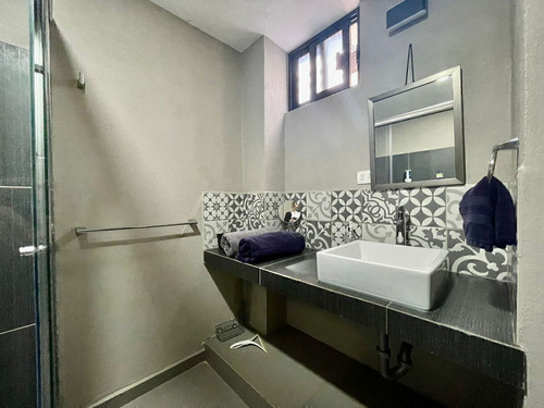 Edificio En Venta, Villas De La Hacienda, 594 Mts
