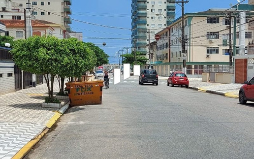 Kitnet 34m²vila Guilhermina Próximo A Feirinha De Artesanato, Aceita Financiamento Bancário.