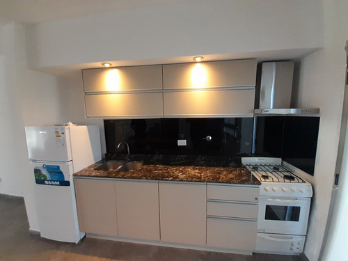 Imagen 6 de 10 de Duplex A Estrenar De 3 Ambientes Con Cochera.
