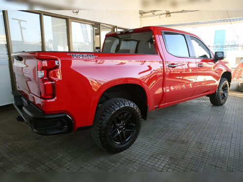 Chevrolet Silverado 5.3 LT R TRAIL BOSS Z71 4X4 AT 4P