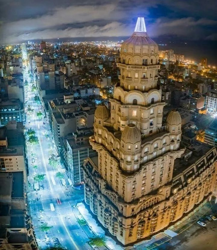 Imagen 7 de 12 de Alquiler Temporal. Apto Impecable, En El Palacio Salvo. Pequeño Pero Funcional.