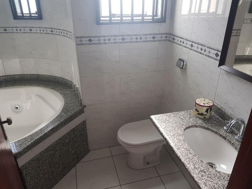 Sobrado Com 3 Dormitórios À Venda, 147 M² Por R$ 1.250.000 - Vila Carrão - São Paulo/sp - So6560