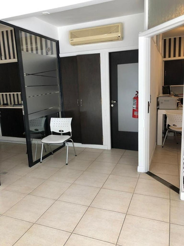 Imagen 5 de 6 de Local Comercial - Plaza Mitre