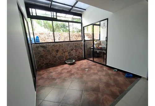 Casa Unifamiliar En Venta Amazonia Bello