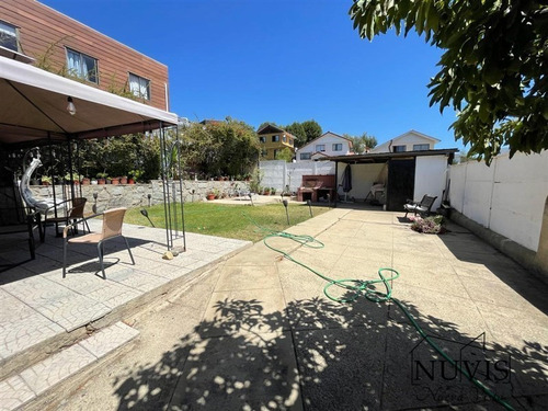 Casa En Venta De 4 Dorm. En Quilpué