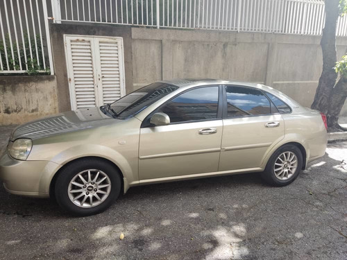 Imagen 3 de 5 de Taxi Ejecutivo Transporte Y Viajes A Nivel Nacional