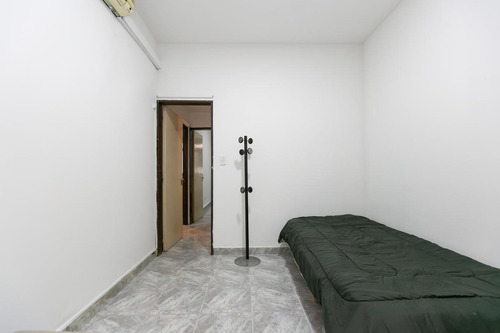 Imagen 17 de 30 de Oportunidad. Frente Al Alto Palermo. Tres Ambientes Con Dependencia. Apto Profesional.