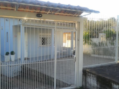 Casa Em Guarujá Com 4 Dormitórios - Mi14299