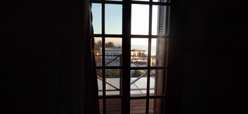 Cabaña De Madera En Venta En Punta Fría, Con Hermosas Vistas