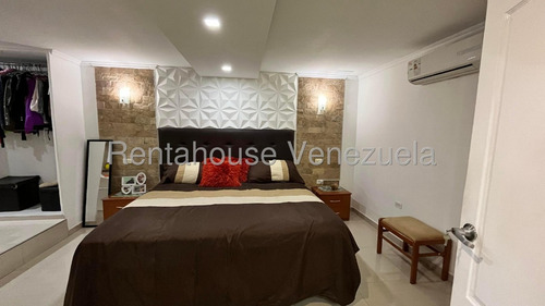 Casa En Venta En Campo Claro 3 Niveles Caracas Angela Tochon