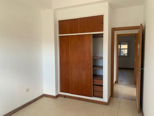 Imagen 9 de 10 de Departamento En Planta Baja Con Acceso Independiente