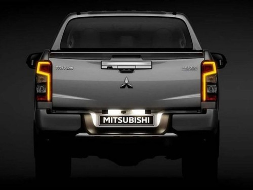 Imagem 4 de 12 de Mitsubishi L200 Triton Sport Hpe S 4wd 2.4, Lançamento