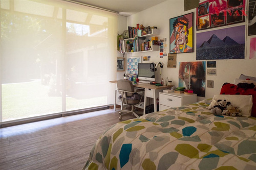 Casa En Venta De 5 Dorm. En Vitacura