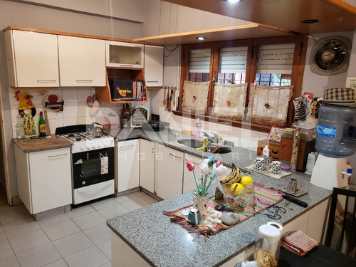 Venta Retasado !!!! Excelente Chalet Sobre Lote De 10 X 40.