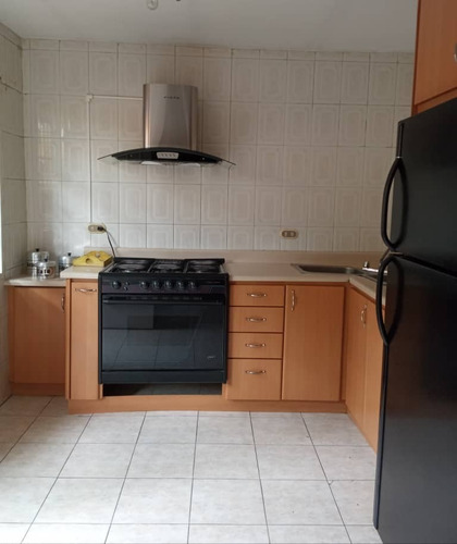 Imagen 6 de 18 de Casa En Venta En La Candelaria Maracay // 04243385555