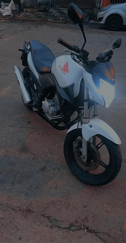 Imagem 4 de 6 de Honda Cb 300 R