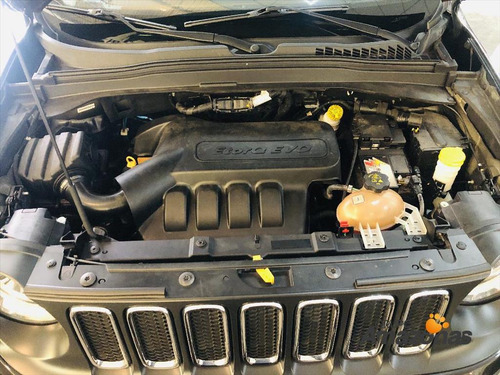 Jeep Renegade 1.8 16V FLEX LONGITUDE 4P AUTOMÁTICO