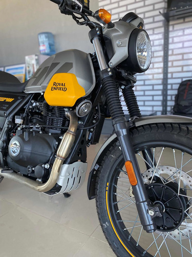 Imagen 5 de 15 de Royal Enfield Scram 411 Graphite Yellow