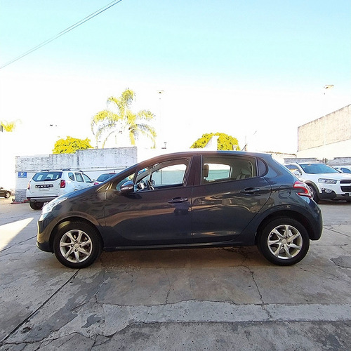 Peugeot 208 Allure C Nav
