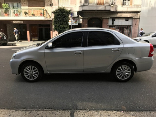 Toyota Etios Xls 4ptas Caja Automatica 2018 Unico Dueño