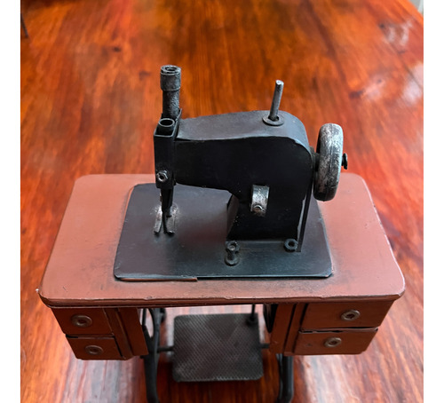 Antiguo Adorno Máquina De Coser