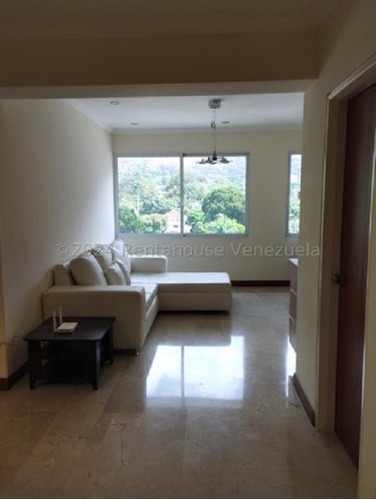 Apartamento En Alquiler En La Urb. Montecristo 24-23993