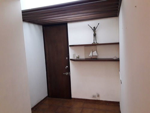 Imagen 5 de 8 de 54 E/11 Y 12 - Oficina/consultorio- Baum Propiedades
