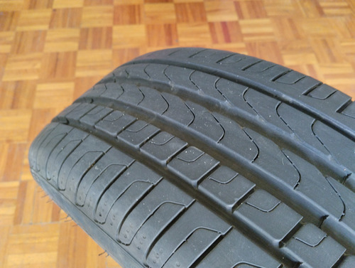 Llanta Pirelli 205 45 R17 Para Gallito Con Chipote Cinturato W (Usado)