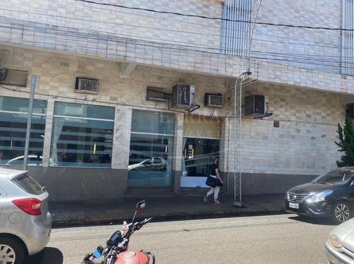 Ótimo Salão / Loja Comercial Para Venda No Centro De Ribeirão, Na Barao Com A Florencio, Atual Salao New Face, Com 432 M2 De Area Util - Sl00005 - 33613490