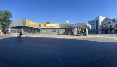 Local / Deposito / Oficinas / Cocheras Estacionamiento / Galpón / Alquiler En Barracas Distrito Del Diseño / Oportunidad
