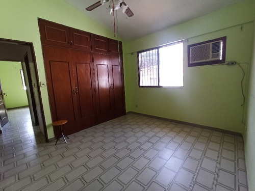 Imagen 6 de 7 de Lina Vende Casa Quinta En Trigal Norte Calle Cerrada