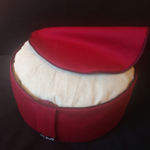 Imagen 2 de 8 de Zafu Con Funda Y Cáscara De Trigo Sarraceno Genki 15x32cm
