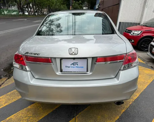 Honda Accord EXL sedan at