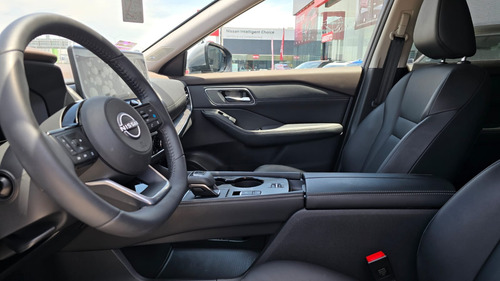 Nissan X-Trail PLATINUM PLUS 2 ROW CVT