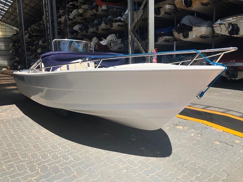 Lancha Regnicoli Marea 630 Con Fuera De Borda Suzuki 140 Hp