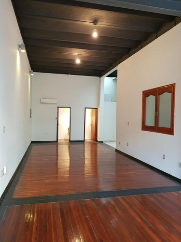Imagen 7 de 13 de Edificio Comercial - Ciudad Vieja